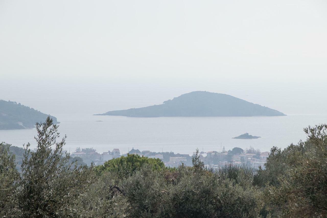 Armamento Holiday home Moni Evaggelistrias