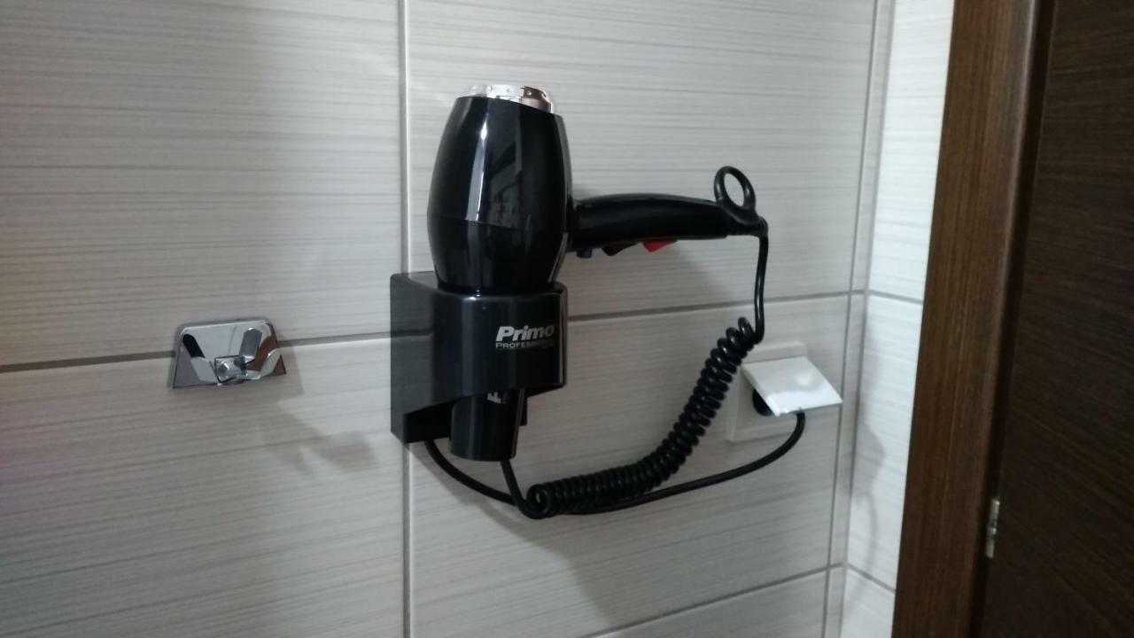 Iris Deluxe 2 *