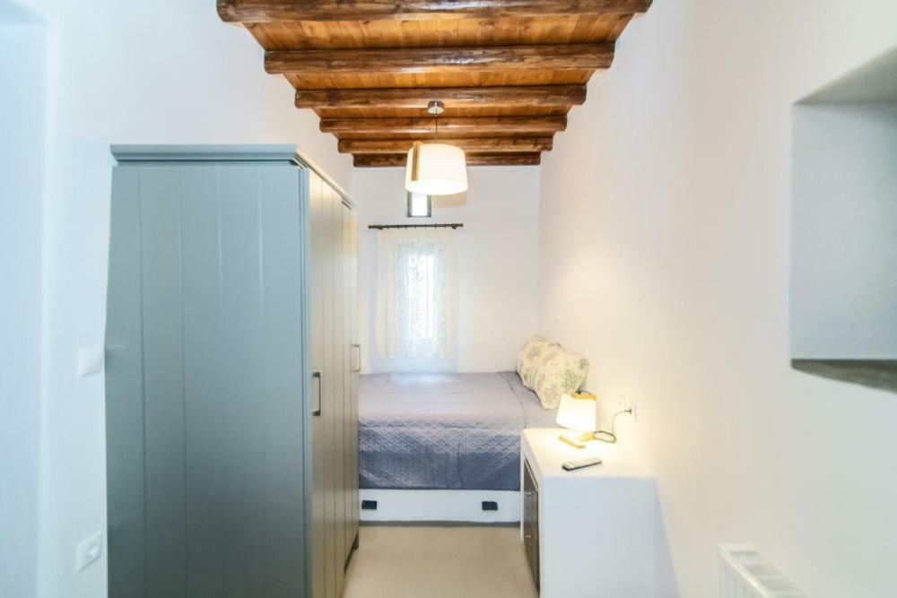 Triantaros Familly House Holiday home *