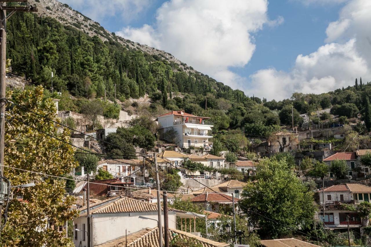 Plagia's Sunset Apartment
