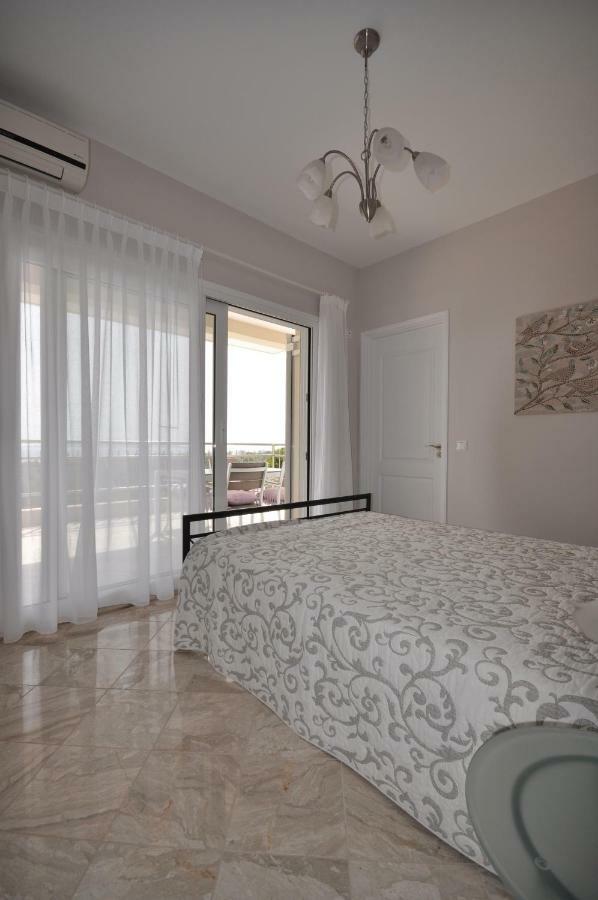 Luxe Livadia, 10 Personen *