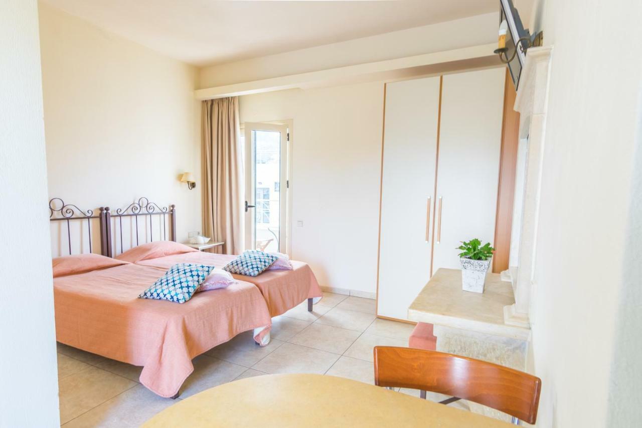 Apartment Pela Sofia *
