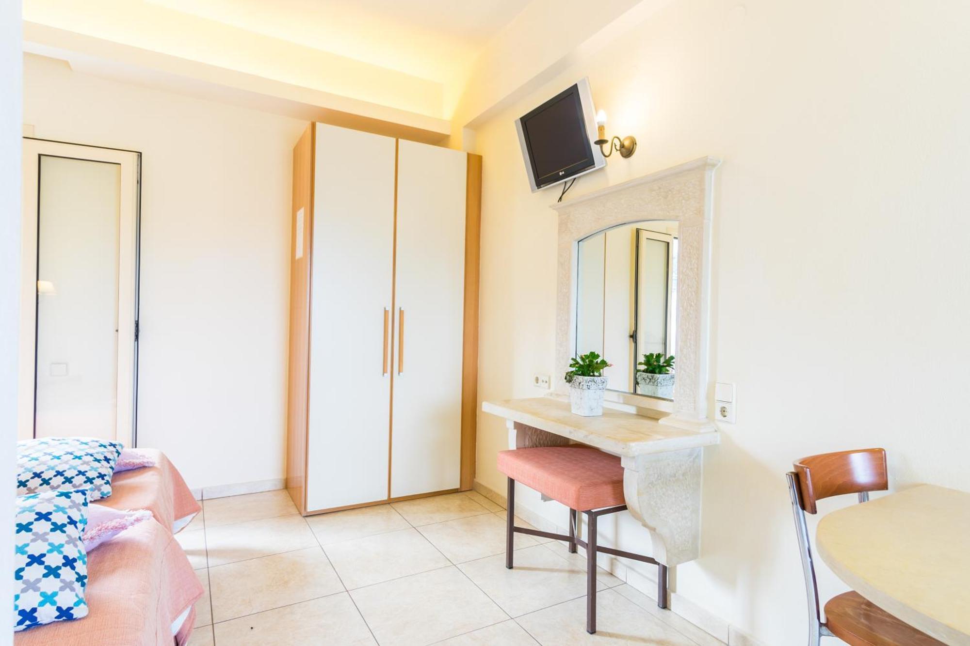 Pela Sofia Apartment *