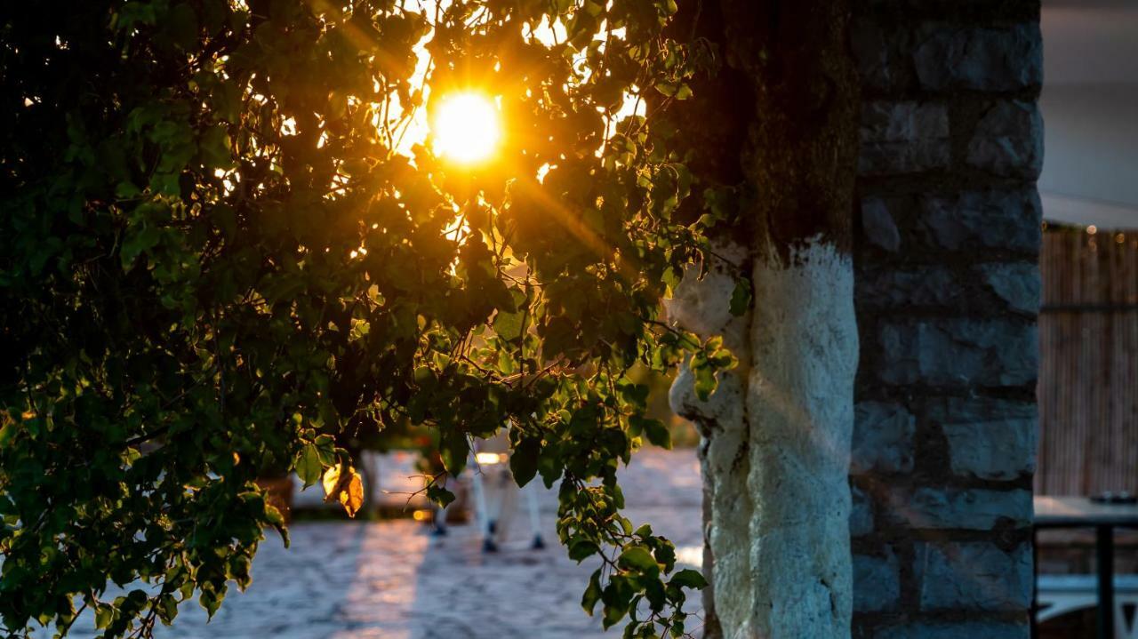 Ionianeon * Agios Ilias (Elis)