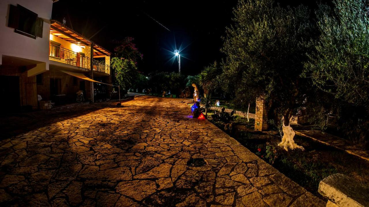 Ionianeon * Agios Ilias (Elis)