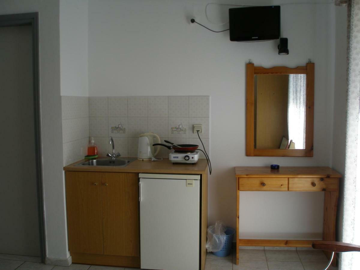 Eolia Beachfront Apartment *