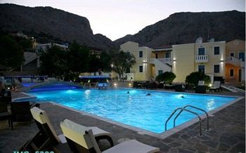 Pearl Bay Vrontados