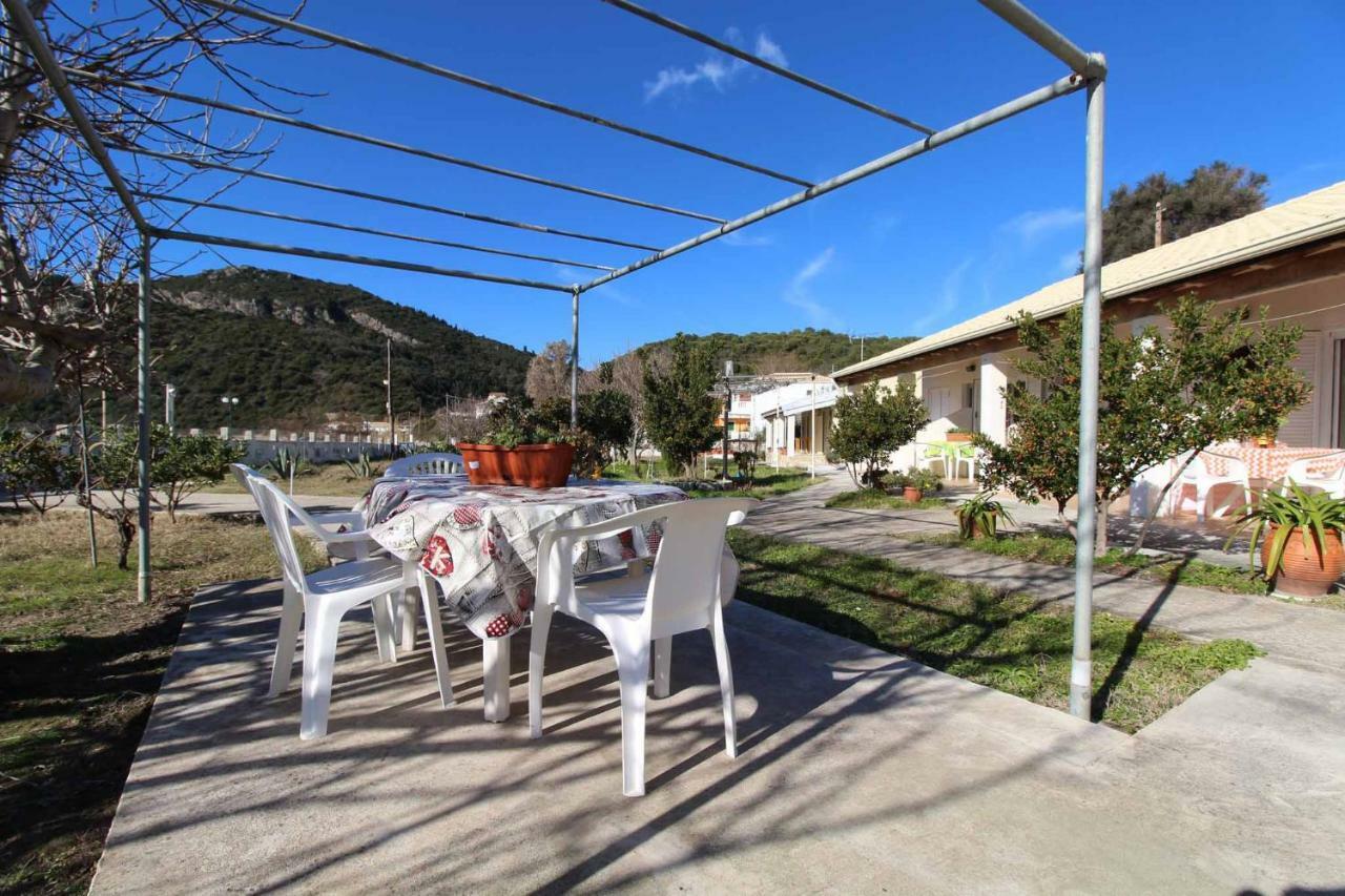 White House Pagoi Apartment Agios Georgios Pagon