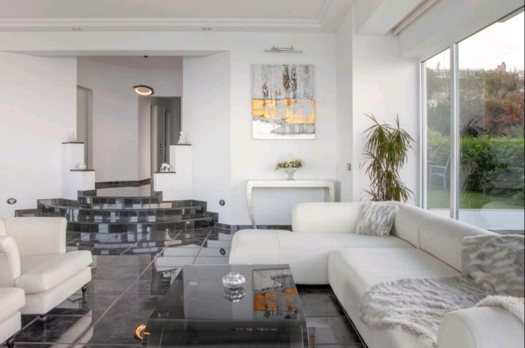Coral Apartment