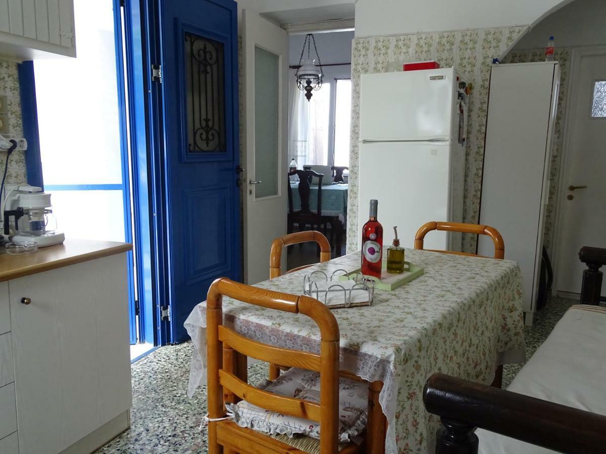 Alexandros House Holiday home *