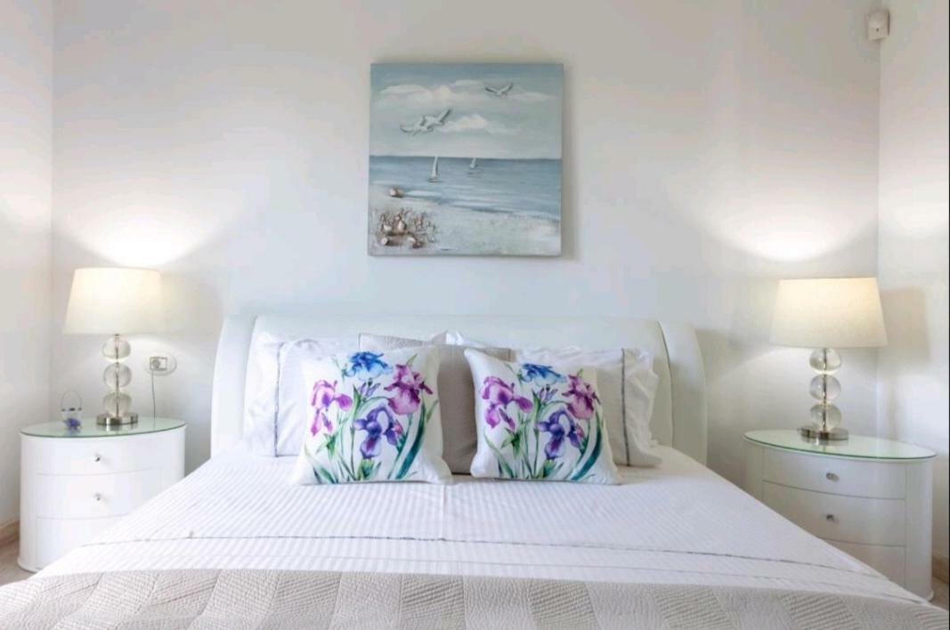 Coral Apartment *