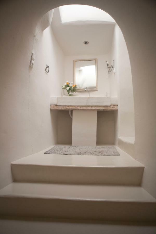 Art Exogonia Santorini Villa