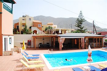 Golden Valantin Apartment