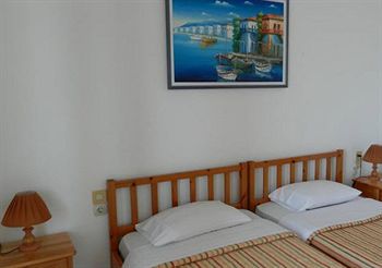 Zorbas Hotel 2*
