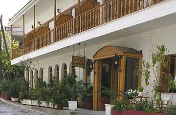 Acropole Hotel 3*