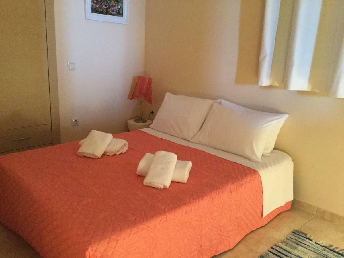 Apartment Seafront ιι In Kiveri, Near Nafplion. Kiveri