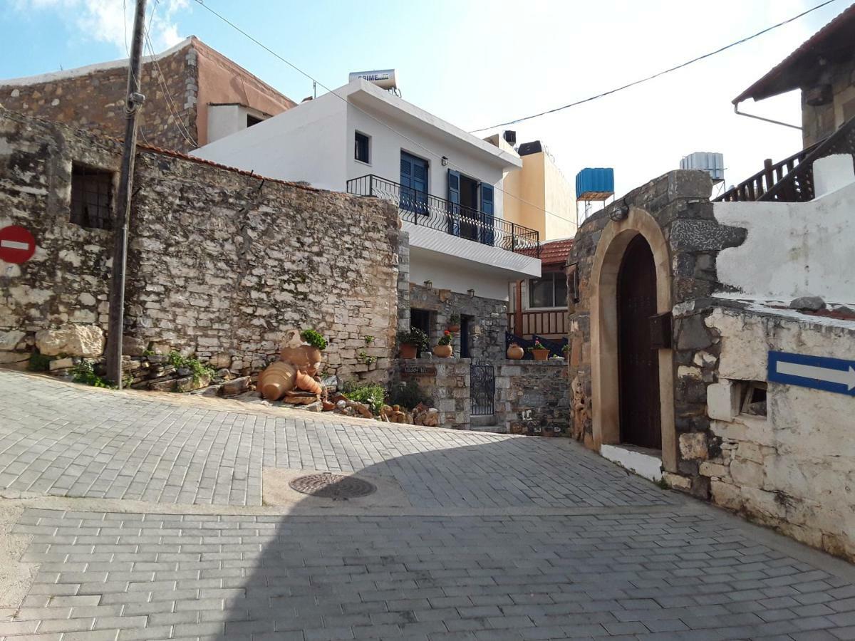 Holiday home Fig Leaf House *