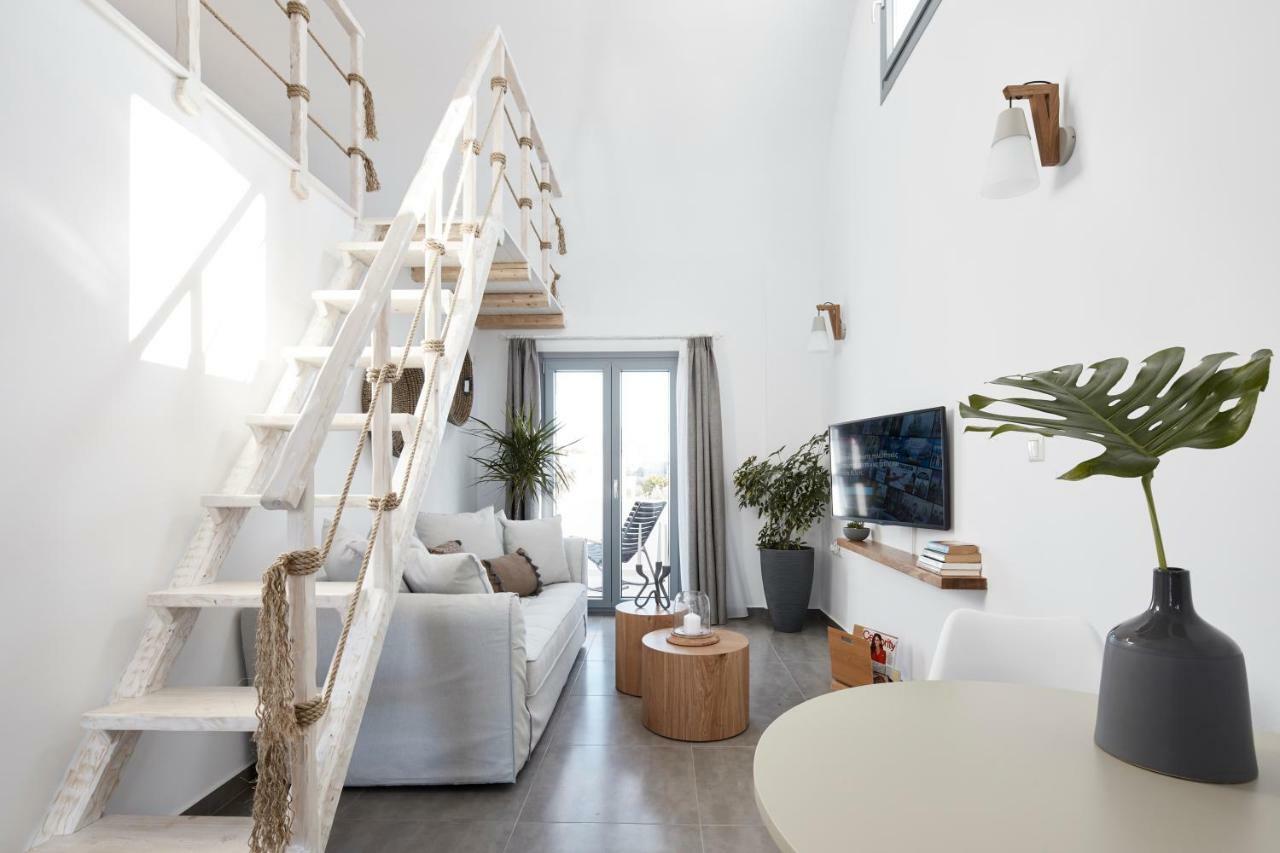 Pnoi Luxury Apartment Karterados (Santorini)