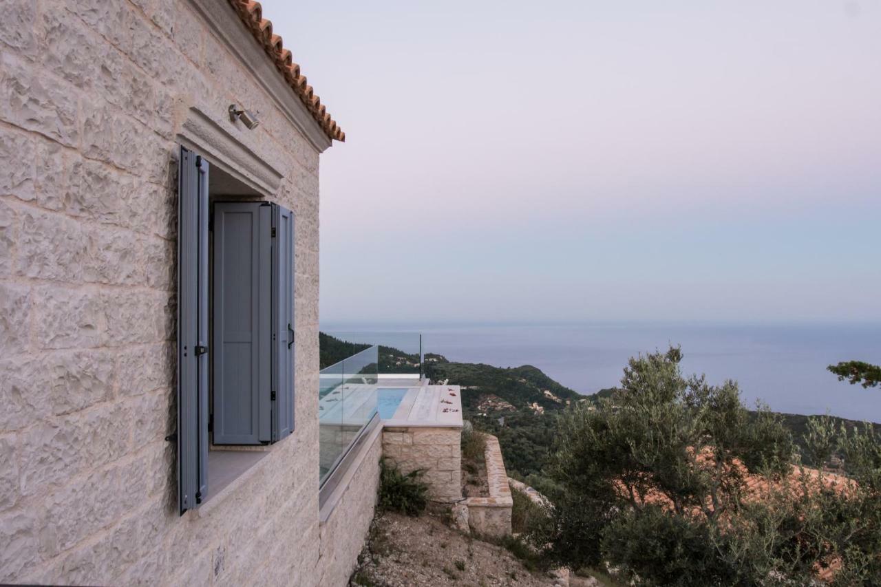 Kampaki Stone Agios Nikitas