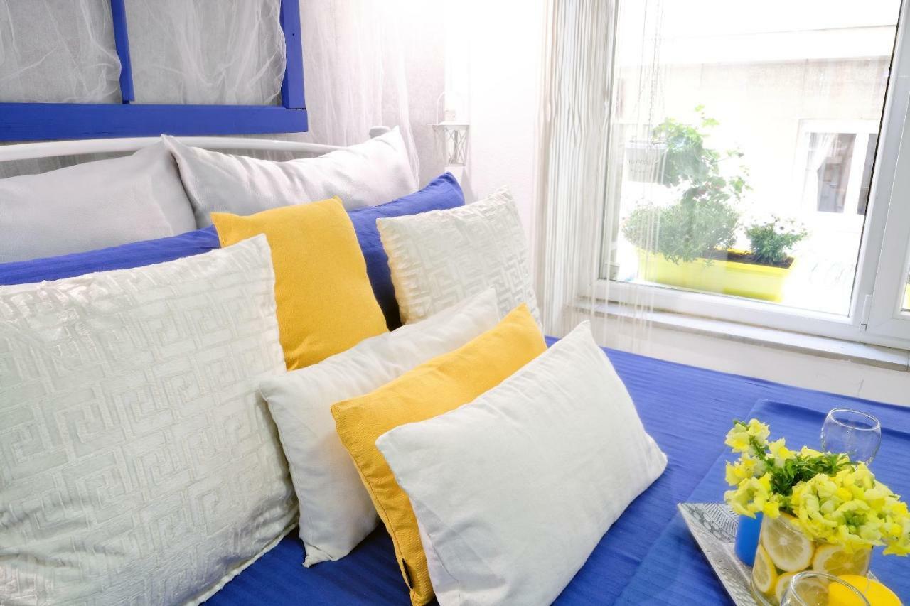 Apartment Santorini Style In Athens, Greece