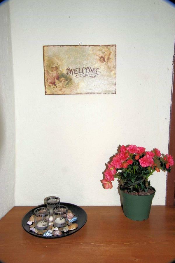 Eveline House * Kallirakhi