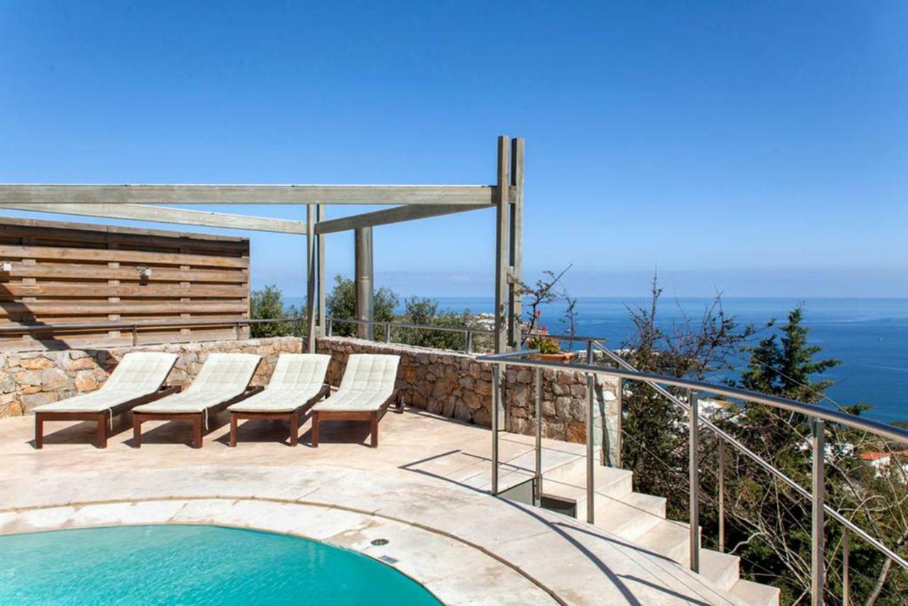Thomais - 2 With A Pool And Sea View Villa