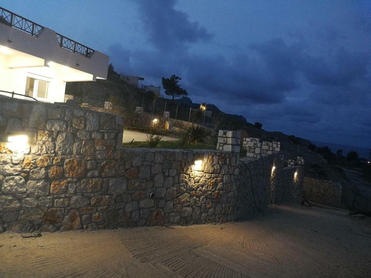 Rose * Archangelos (Rhodes)