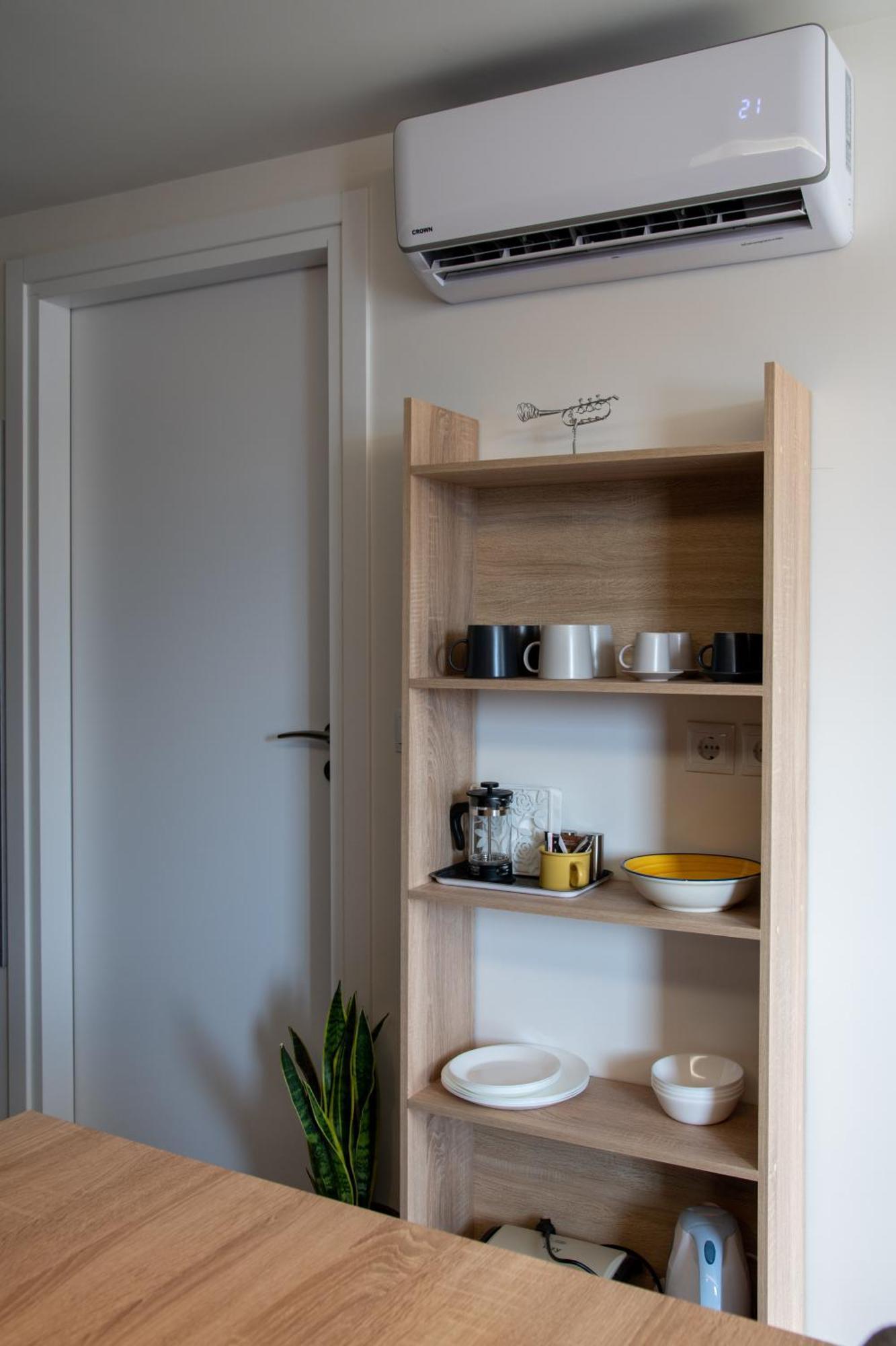 Chroma Apartment *