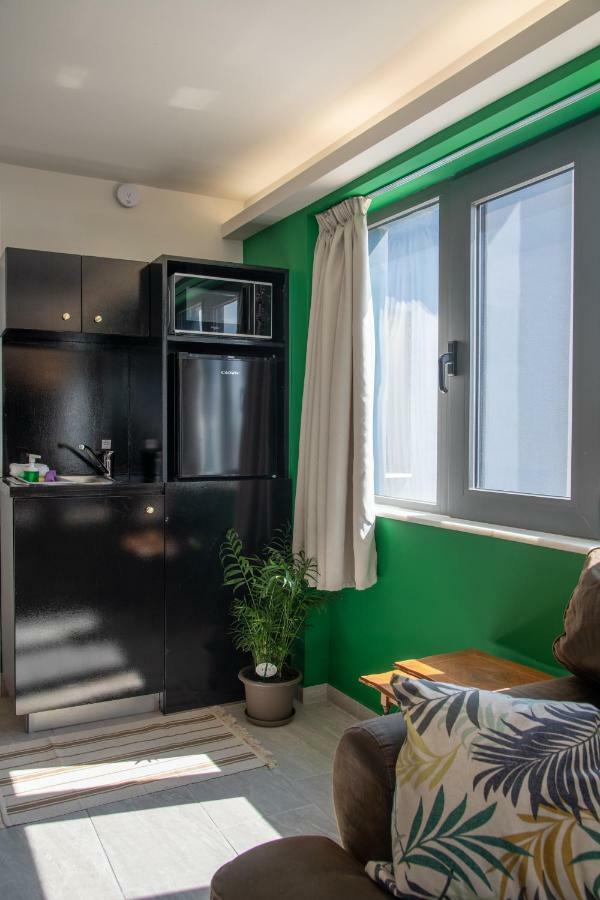 Chroma Apartment Pikermion