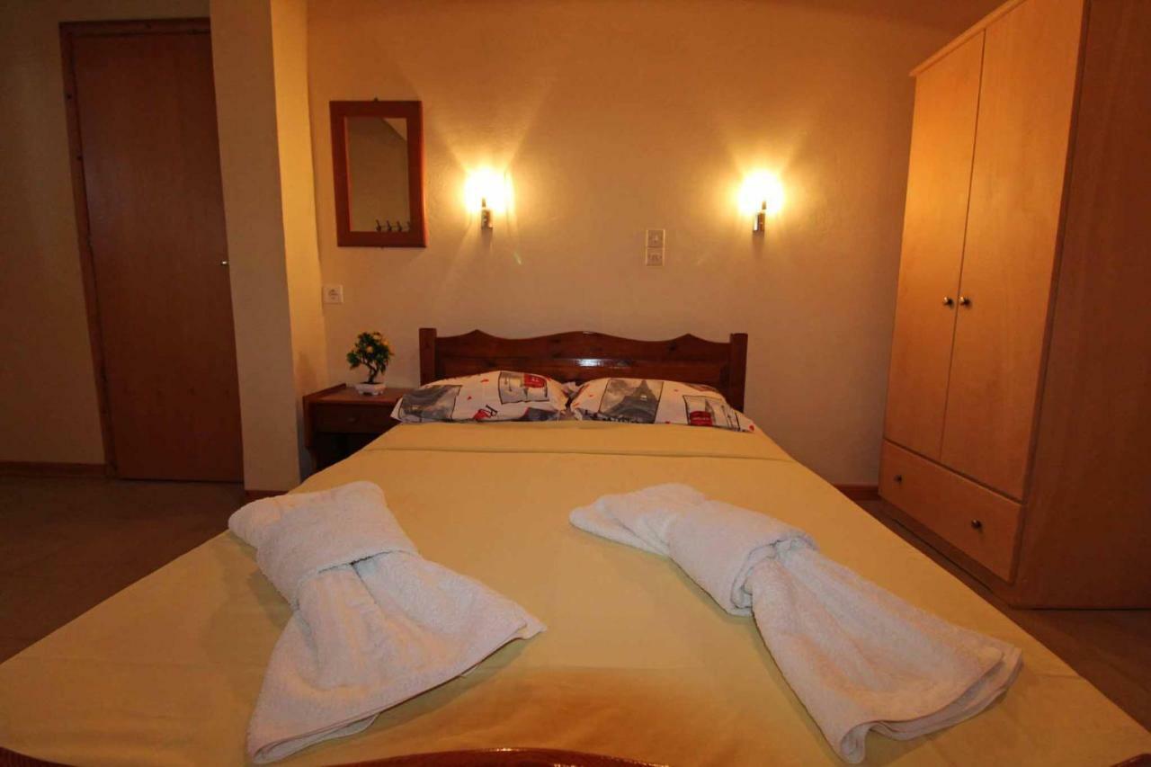 White House Pagoi Apartment Agios Georgios Pagon