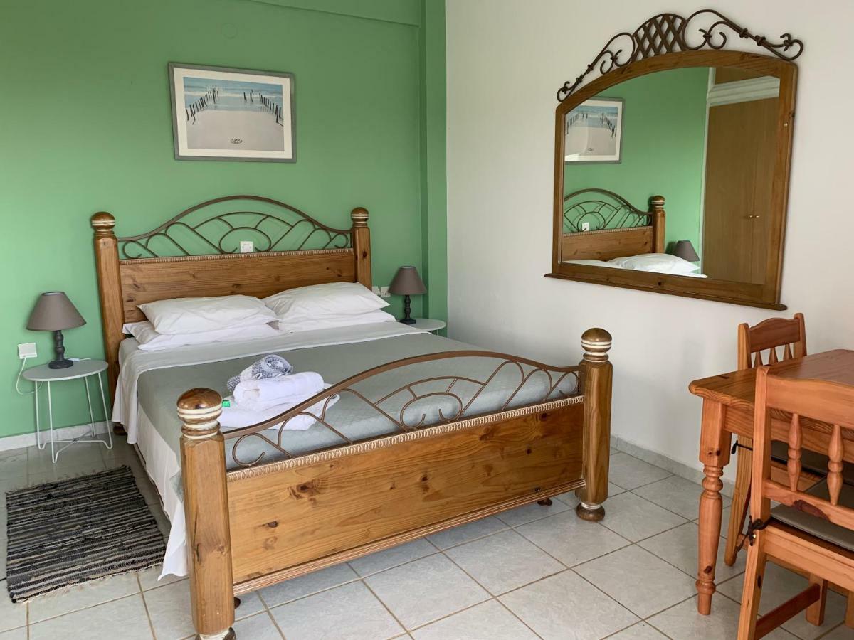 Anastasios Olive Garden Apartment