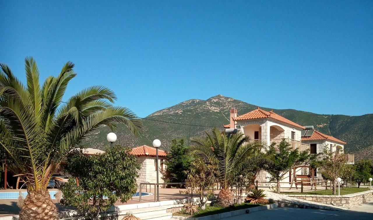 Glyfada || Holiday home