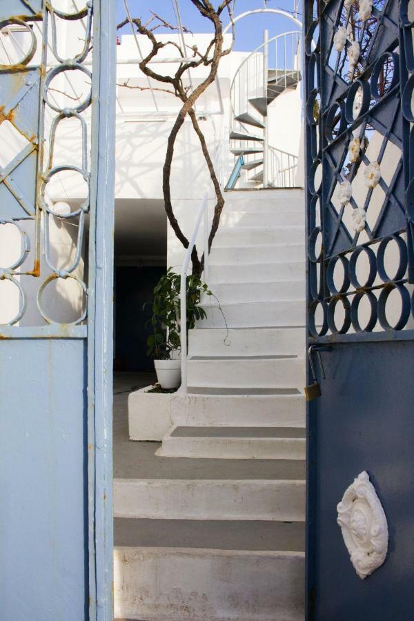 Blue Island Batsi (Andros)