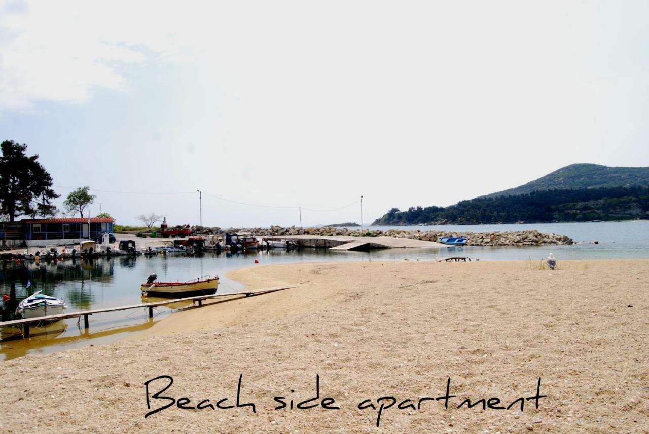 Beach Side Apart I *