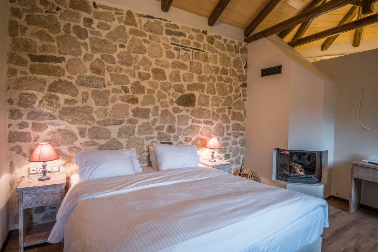 Hotel Arhontiko Vourloka 3*