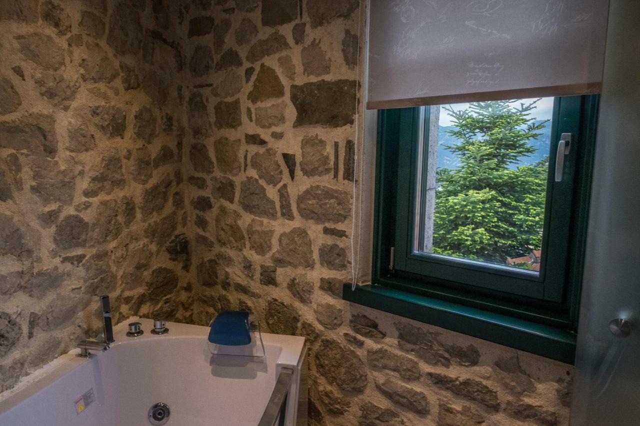 Arhontiko Vourloka Hotel Pramanta