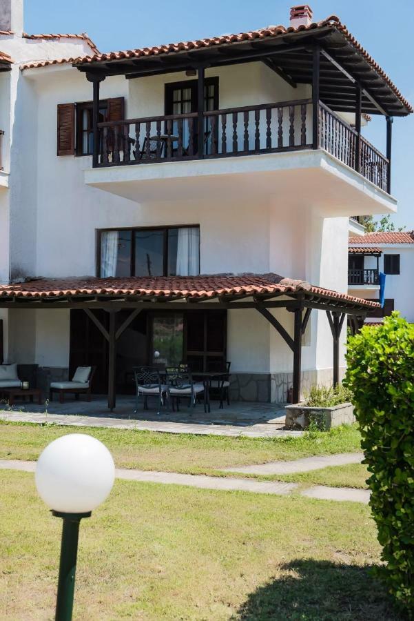 White Blossom #fourka Skala Fourkas