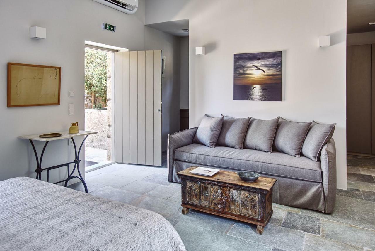 Nikolaou Art Guest house Aegina