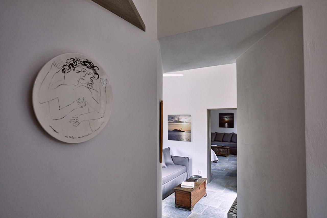 Nikolaou Art Guest house *