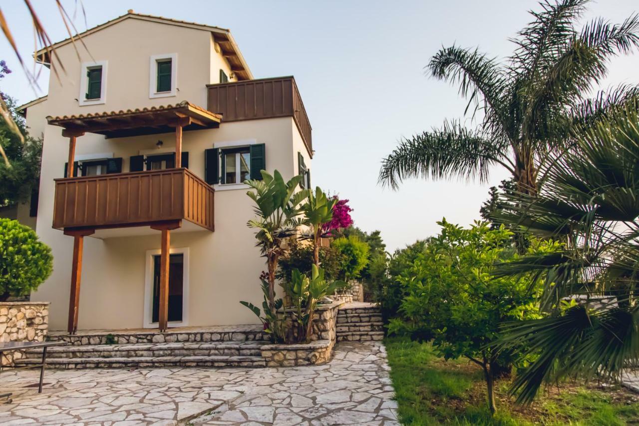 Villa Niriis *