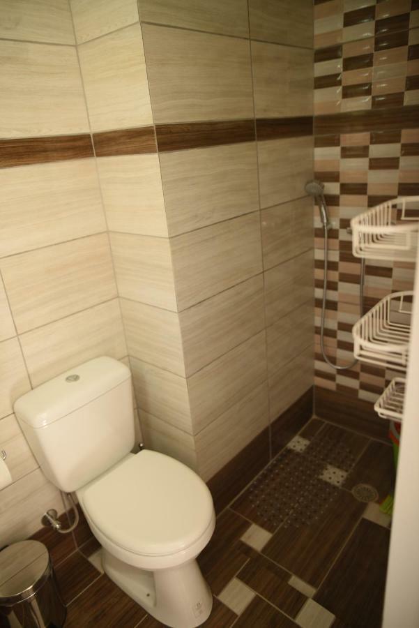 Karinia Apartment *