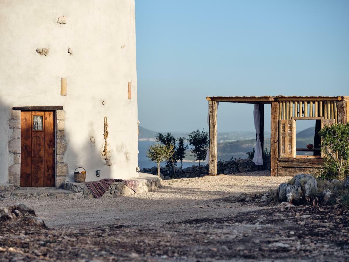 Villa Anemomilos