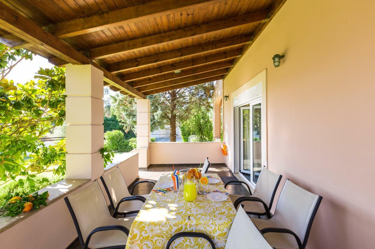 Aurora Villa *