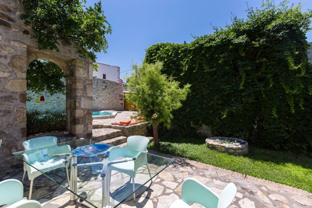 Muazzo Creta Stone House, Nature Escape With Pool, By Thinkvilla Pigi (Crete)