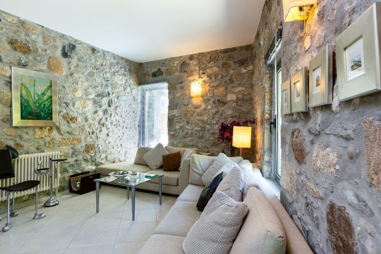 Muazzo Creta Stone House, Nature Escape With Pool, By Thinkvilla Villa *