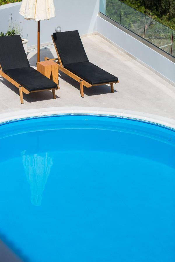 Nikiforos Villa, Coastal Retreat, By Thinkvilla Skaleta