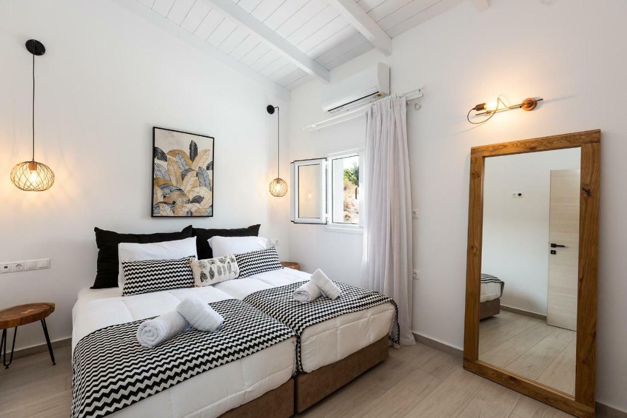 Villa Nikiforos Villa, Coastal Retreat, By Thinkvilla Skaleta