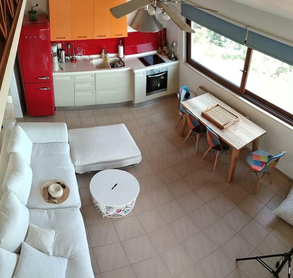 Modern With Gardens And Stunning Views Apartment