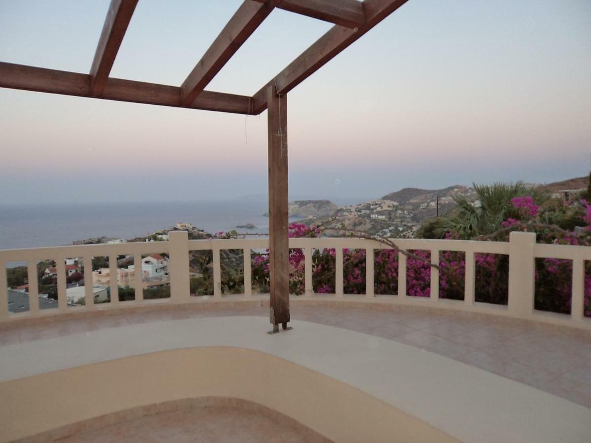 Modern With Gardens And Stunning Views Apartment