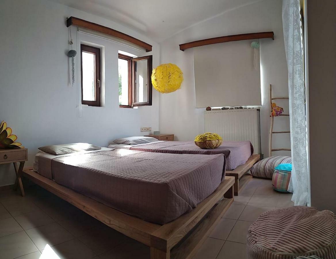 Modern With Gardens And Stunning Views Apartment